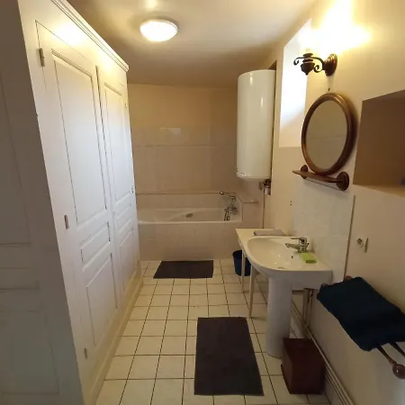 Maison De De 95m2 Prázdninový dům Montmorillon