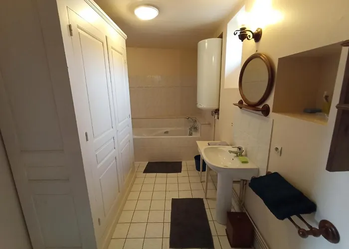 Maison De De 95m2 Сasa de vacaciones Montmorillon